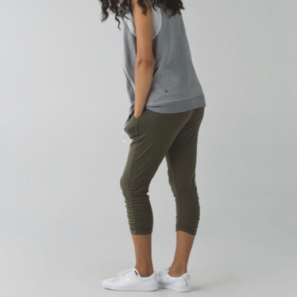 Lululemon Sunset Salutation Crop Fatigue Green Ziggy Snake Butter Pink &… - Picture 2 of 12